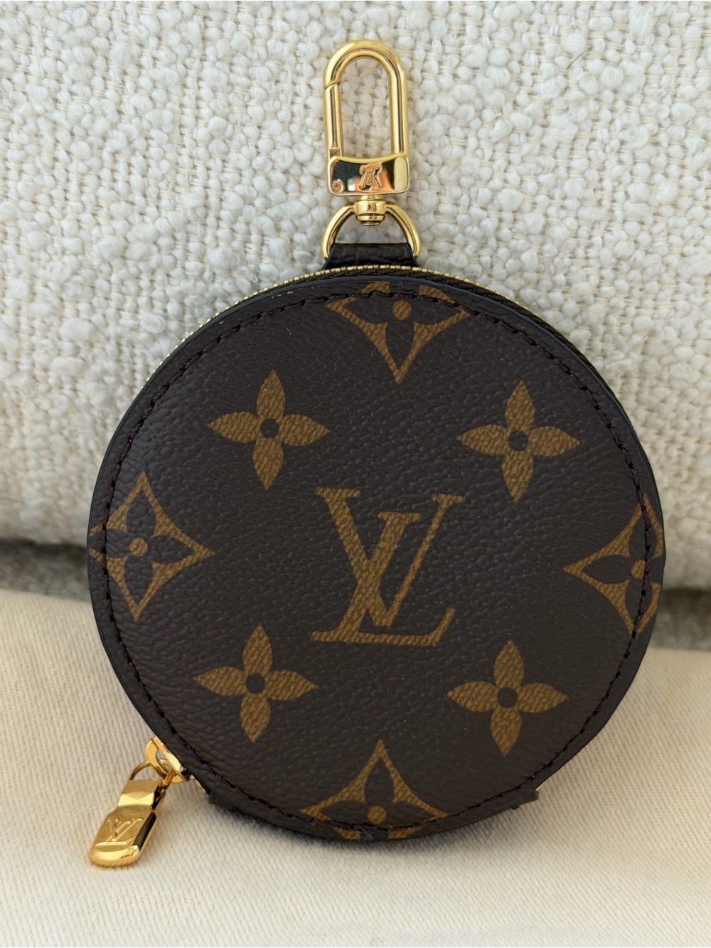 Louis Vuitton Monogram Round Coin Pouch Pristine